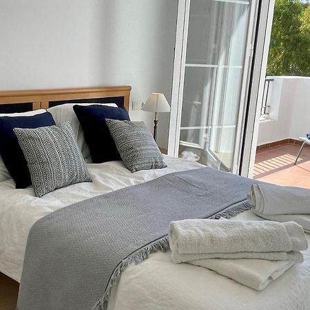 Penthouse Eucalyptus Apartment Benahavis Exterior photo